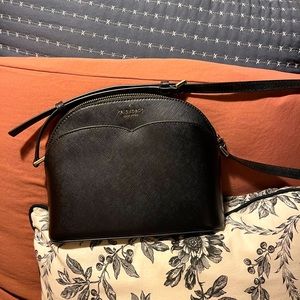 Kate Spade Payton Small/Medium crossbody Purse ♠️